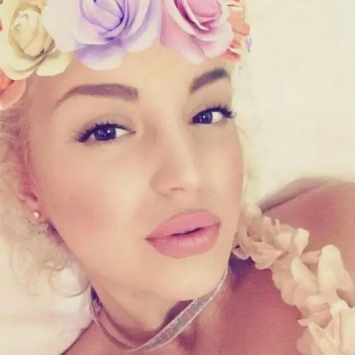 latinajosi6y image 1